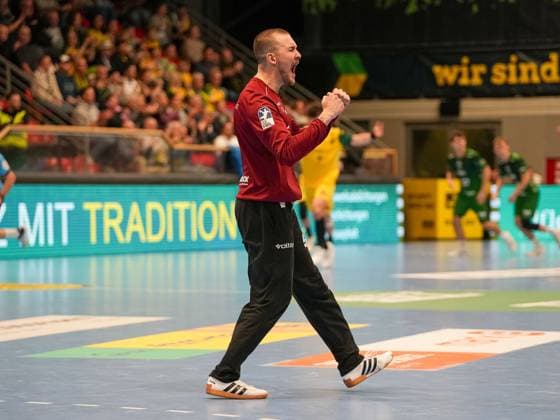 Dennis Wipf VfL Eintracht Hagen, 27 after the successful debut VfL Eintracht Hagen vs Eulen Ludwigshafen, Handball, 2 Bundesliga, Matchday 8, Season 2025 2026, 20 10 2025 VfL Eintracht Hagen vs Eulen Ludwigshafen, Handball, 2 Bundesliga, Matchday 8, Season 2025 2026, 20 10 2025 Hagen Copyright: xEibner-Pressefoto DamianxKruczynx EP_DKI