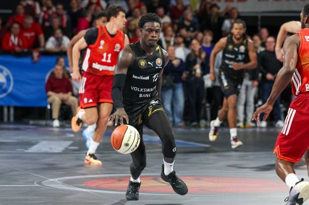 Barra Njie Basketball Loewen Braunschweig, 13 , GER, FC Bayern Basketball vs Basketball Loewen Braunschweig, Basketball, BBL Pokal, Round of 16, Season 2025 2026, 20 10 2025, GER, FC Bayern Basketball vs Basketball Loewen Braunschweig, Basketball, BBL Pokal, Round of 16, Season 2025 2026, 20 10 2025 Muenchen Copyright: xEibner-Pressefoto JennixMaulx EP_JML
