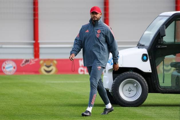Vincent Kompany FC Bayern Muenchen, Head coach , GER, Final training, FC Bayern Muenchen, Football, UEFA Champions League, League phase, Matchday 3, 2025 2026 season, 21 10 2025, GER, Final training, FC Bayern Muenchen, Football, UEFA Champions League, League phase, Matchday 3, 2025 2026 season, 21 10 2025 Muenchen Copyright: xEibner-Pressefoto JennixMaulx EP_JML