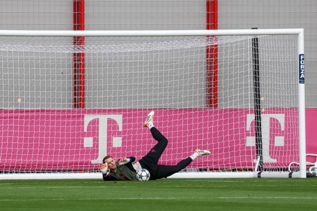 Manuel Neuer FC Bayern Muenchen, 01 , GER, Final training, FC Bayern Muenchen, Football, UEFA Champions League, League phase, Matchday 3, 2025 2026 season, 21 10 2025, GER, Final training, FC Bayern Muenchen, Football, UEFA Champions League, League phase, Matchday 3, 2025 2026 season, 21 10 2025 Muenchen Copyright: xEibner-Pressefoto JennixMaulx EP_JML