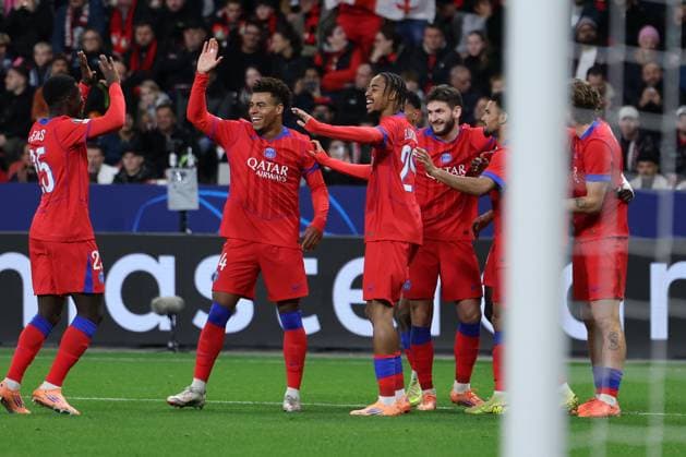 GER, UEFA CL, matchday 3, league phase, Bayer 04 Leverkusen GER vs Paris Saint Germain FRA , 21 10 2025, BayArena, Leverkusen, GER, UEFA CL, matchday 3, league phase, Bayer 04 Leverkusen GER vs Paris Saint Germain FRA , , pictured 1 0 for Paris goal celebration jubilation, Bradley Barcola Paris 29 , Dà sirà Douà Paris 14 , Warren Zaïre Emery Paris 33 , Dà sirà Douà Paris 14 , Nuno Mendes Paris 25 , nordphotoxGmbHx xMeuter nph00351