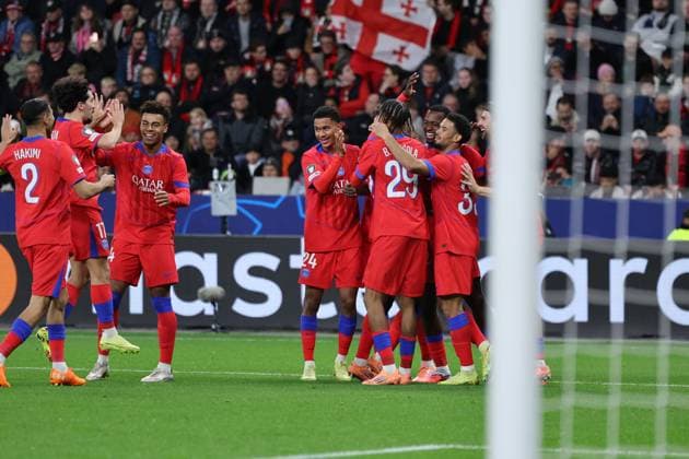 GER, UEFA CL, matchday 3, league phase, Bayer 04 Leverkusen GER vs Paris Saint Germain FRA , 21 10 2025, BayArena, Leverkusen, GER, UEFA CL, matchday 3, league phase, Bayer 04 Leverkusen GER vs Paris Saint Germain FRA , , in the picture 1 0 for Paris goal celebration jubilation, Bradley Barcola Paris 29 , Dà sirà Douà Paris 14 , Warren Zaïre Emery Paris 33 , Dà sirà Douà Paris 14 , Nuno Mendes Paris 25 , Achraf Hakimi Paris 2 , nordphotoxGmbHx xMeuter nph00351