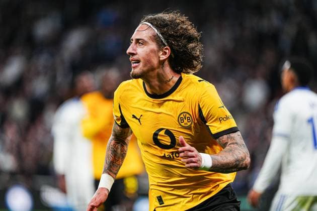 Goal celebration after scoring 1 4 Fabio Silva Borussia Dortmund, 21 DEN, FC Copenhagen vs Borussia Dortmund, Football, UEFA Champions League, Matchday 3, 2025 2026 season, 21 10 2025 DEN, FC Copenhagen vs Borussia Dortmund, Football, UEFA Champions League, Matchday 3, 2025 2026 season, 21 10 2025 Copenhagen Copyright: xEibner-Pressefoto MarcelxvonxFehrnx EP_MFN