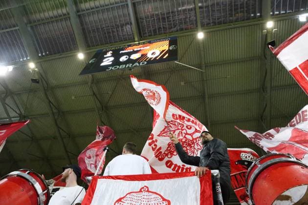 23 10 2025, xrekx, Football UEFA Europa League, SC Freiburg FC Utrecht v l SC Freiburg Fans ,Atmosphere, Scarves, Shirt, Flag, Banner, Ultras, Spectators, Visitors, Choreo, Choreography, atmosphere, spectators, Visitors Scoreboard, Videowall, Scoreboard, Info, Advertising Vincenzo Grifo SC Freiburg in the Fanblock DFL DFB REGULATIONS PROHIBIT ANY USE OF PHOTOGRAPHS as IMAGE SEQUENCES and or QUASI VIDEO Freiburg