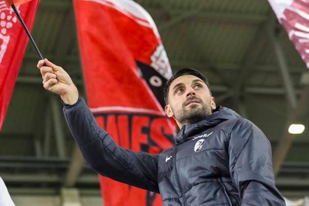 Vincenzo Grifo SC Freiburg, 32 after the match with the fans , Germany, UEFA Europa League, Matchday 3, 2025 2026, SC Freiburg vs FC Utrecht, 23 10 2025, Stadion am Wolfswinkel, Freiburg, Germany Freiburg Stadion am Wolfswinkel Baden Württemberg Germany Copyright: xGrantxHubbsx