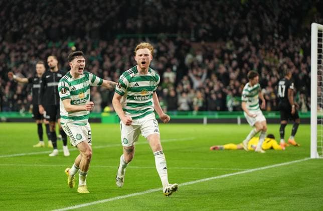 Liam Scales of Celtic celebrates with Colby Donovan of Celtic after scoring to tie the game 1-1. Celtic v Sturm Graz, UEFA Europa League, Group Stage, Football, Celtic Park, Glasgow, Scotland, UK - 23 Oct 2025Glasgow Celtic Park United Kingdom EDITORIAL USE ONLY No use with unauthorised audio, video, data, fixture lists, club league logos or live services. Online in-match use limited to 120 images, no video emulation. No use in betting, games or single club league player publications. Copyright: xStuartxWallace Shutterstockx 15567786cc