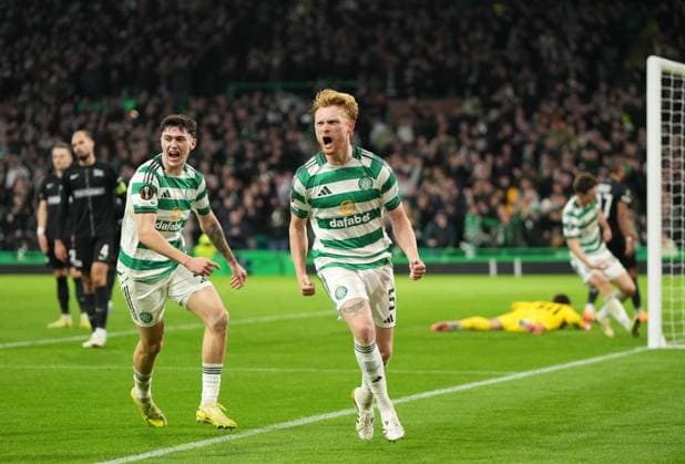 Liam Scales of Celtic celebrates with Colby Donovan of Celtic after scoring to tie the game 1-1. Celtic v Sturm Graz, UEFA Europa League, Group Stage, Football, Celtic Park, Glasgow, Scotland, UK - 23 Oct 2025Glasgow Celtic Park United Kingdom EDITORIAL USE ONLY No use with unauthorised audio, video, data, fixture lists, club league logos or live services. Online in-match use limited to 120 images, no video emulation. No use in betting, games or single club league player publications. Copyright: xStuartxWallace Shutterstockx 15567786bz