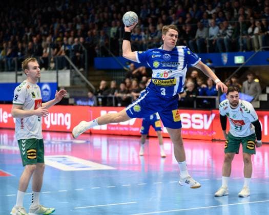 Florian, Kranzmann left winger, GWD Minden, 5 , Oskar Joelsson ThSV Eisenach, 3 GER, Thuringia, ThSV Eisenach v GWD Minden, 1 Daikin Handballbundesliga, Handball, Matchday 10, Season 2025 2026, 24 10 2025 GER, Thuringia, ThSV Eisenach v GWD Minden, 1 Daikin Handballbundesliga, Handball, Matchday 10, Season 2025 2026, 24 10 2025 Eisenach Copyright: xEibner-Pressefoto MartinxHerbstx EP_MHT