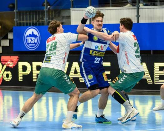 Felix, Aellen center back, ThSV Eisenach, 22 , Tom, Bergner center back, GWD Minden, 28 , Philipp, Vorlicek right back, GWD Minden, 22 GER, Thuringia, ThSV Eisenach vs GWD Minden, 1 Daikin Handballbundesliga, Handball, Matchday 10, Season 2025 2026, 24 10 2025 GER, Thuringia, ThSV Eisenach vs GWD Minden, 1 Daikin Handballbundesliga, Handball, Matchday 10, Season 2025 2026, 24 10 2025 Eisenach Copyright: xEibner-Pressefoto MartinxHerbstx EP_MHT