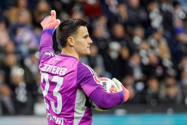 Michael Zetterer Eintracht Frankfurt, 23 , Germany, Football, 1 Bundesliga, Matchday 8, 2025 2026, Eintracht Frankfurt vs FC St Pauli, 25 10 2025, Deutsche Bank Park, Frankfurt am Main, Germany Frankfurt am Main Deutsche Bank Park Hessen Germany Copyright: xGrantxHubbsx