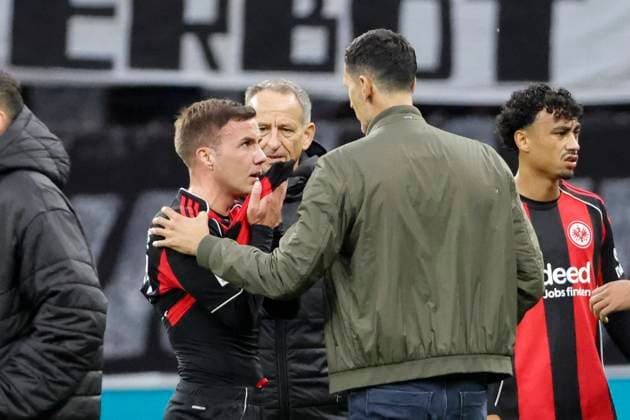 Mario Götze, Gotze Eintracht Frankfurt, 27 and Dino Toppmöller, Toppmoller Eintracht Frankfurt, Coach after the match , Germany, Football, 1 Bundesliga, Matchday 8, 2025 2026, Eintracht Frankfurt vs FC St Pauli, 25 10 2025, Deutsche Bank Park, Frankfurt am Main, Germany Frankfurt am Main Deutsche Bank Park Hessen Germany Copyright: xGrantxHubbsx