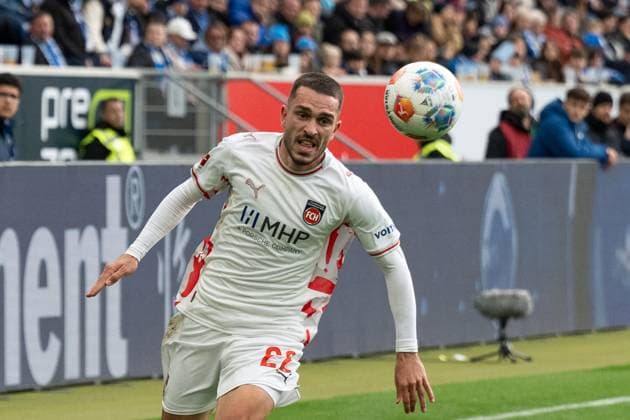 Arijon Ibrahimovic FC Heidenheim, 22 GER, TSG 1899 Hoffenheim vs 1 FC Heidenheim, Football, Men, 1 Bundesliga, Matchday 8, Season 2025 2026, 25 10 2025, DFL DFB REGULATIONS PROHIBIT ANY USE OF PHOTOGRAPHS AS IMAGE SEQUENCES AND OR QUASI VIDEO, GER, TSG 1899 Hoffenheim vs 1 FC Heidenheim, Football, Men, 1 Bundesliga, Matchday 8, Season 2025 2026, 25 10 2025 Sinsheim Copyright: xEibner-Pressefoto WolfgangxFrankx EP_WFK