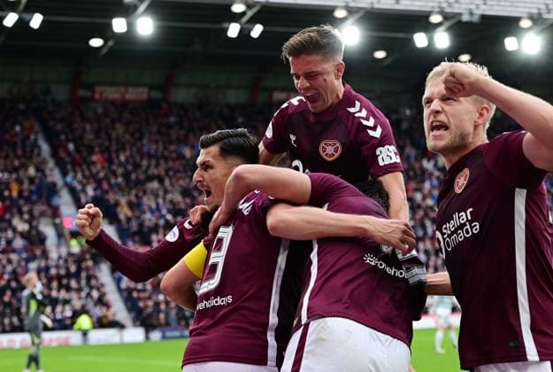 Lawrence Shankland of Heart of Midlothian celebrates scoring a penalty with his team mates Heart of Midlothian v Celtic, William Hill Scottish Premiership, Football, Tynecastle Park, Edinburgh, Scotland, UK - 26 Oct 2025Edinburgh Tynecastle Park United Kingdom EDITORIAL USE ONLY No use with unauthorised audio, video, data, fixture lists, club league logos or live services. Online in-match use limited to 120 images, no video emulation. No use in betting, games or single club league player publications. Copyright: xMarkxRunnacles Shutterstockx 15593438ds