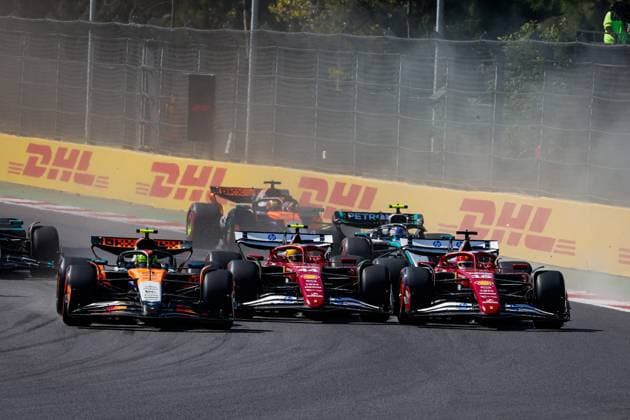 F1 - MEXICO CITY GRAND PRIX 2025 Start of the race: NORRIS Lando (gbr), McLaren F1 Team MCL39, HAMILTON Lewis (gbr), Scuderia Ferrari SF-25, LECLERC Charles (mco), Scuderia Ferrari SF-25, VERSTAPPEN Max (ned), Red Bull Racing RB21, action during the 2025 Formula 1 Mexico City Grand Prix, 20th round of the 2025 FIA Formula One World Championship, WM, Weltmeisterschaft from October 24 to 26, 2025 on the Autodromo Hermanos Rodriguez, in Mexico City, Mexico - Mexico CityMexico Copyright: xFLORENTxGOODENx
