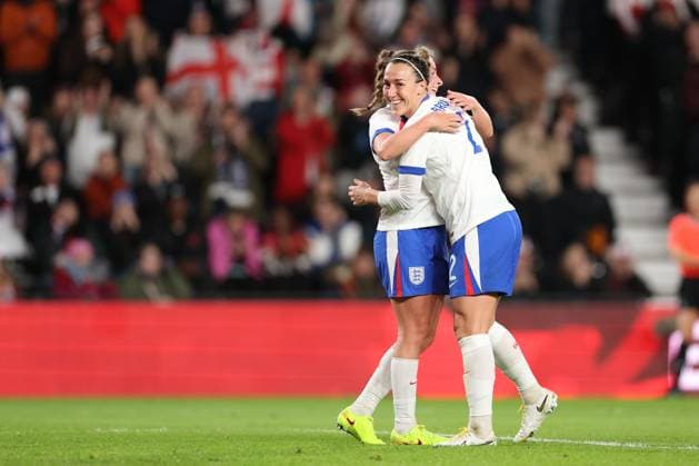 Lucy Bronze of England celebrates a goal 2-0. England Women v Australia Women, International Friendly, Länderspiel, Nationalmannschaft Football, Pride Park, Derby, UK - 28 Oct 2025Derby Pride Park United Kingdom EDITORIAL USE ONLY No use with unauthorised audio, video, data, fixture lists, club league logos or live services. Online in-match use limited to 120 images, no video emulation. No use in betting, games or single club league player publications. Copyright: xRyanxBrowne Shutterstockx 15623658af