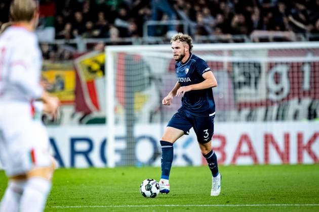 Football, Season 2025 2026, DFB Cup, WWK Arena Augsburg, 2nd round, FC Augsburg VfL Bochum, 28 10 2025 28 10 2025, Football, Season 2025 2026, DFB Cup, WWK Arena Augsburg, 2nd round, FC Augsburg VfL Bochum, cropped single image 3 Philipp Strompf VfL Bochum Photo Lucca Fundel Augsburg WWK Arena Bayern Germany