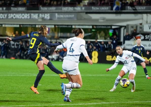 Scotland Women captain Caroline Weir scores to reduce Switzerland s lead to 3-4 in time added on after 90 minutes. Scotland Women v Switzerland Women, International Friendly, Länderspiel, Nationalmannschaft Football, KDM Group East End Park, Dunfermline, Scotland, UK - 28 Oct 2025Dunfermline KDM Group East End Park Scotland United Kingdom EDITORIAL USE ONLY No use with unauthorised audio, video, data, fixture lists, club league logos or live services. Online in-match use limited to 120 images, no video emulation. No use in betting, games or single club league player publications. Copyright: xStuartxWallace Shutterstockx 15623644bo