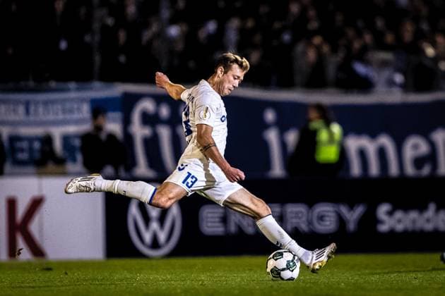 Soccer, Season 2025 2026, DFB Cup, Vöhlinstadion Illertissen, 2 Round, FV Illertissen 1 FC Magdeburg, 29 10 2025 29 10 2025, Soccer, Season 2025 2026, DFB Cup, Vöhlinstadion Illertissen, 2 Round, FV Illertissen 1 FC Magdeburg, cropped single image 13 Connor Krempicki 1 FC Magdeburg photo Lucca Fundel Illertissen Vöhlinstadion Bayern Germany