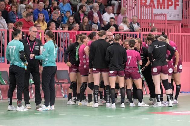 Time Out TusSies TusSies Metzingen vs HSG Bensheim Auerbach, Handball, Alsco HBF, 5 League Matchday, Season 2025 2026, 29 10 2025 TusSies Metzingen vs HSG Bensheim Auerbach, Handball, Alsco HBF, 5 League Matchday, Season 2025 2026, 29 10 2025 Tuebingen Copyright: xEibner-Pressefoto TobiasxBaurx EP_TBR