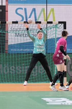 Marie Kristin Weiss TusSies Metzingen, 12 in goal TusSies Metzingen vs HSG Bensheim Auerbach, Handball, Alsco HBF, 5 League matchday, Season 2025 2026, 29 10 2025 TusSies Metzingen vs HSG Bensheim Auerbach, Handball, Alsco HBF, 5 League matchday, Season 2025 2026, 29 10 2025 Tuebingen Copyright: xEibner-Pressefoto TobiasxBaurx EP_TBR