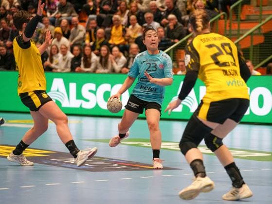 Natsuki Aizawa Thueringer HC, 23 in attack Borussia Dortmund vs Thueringer HC, Handball, 1 Bundesliga Women, Matchday 7, Season 2025 2026, 29 10 2025 Borussia Dortmund vs Thueringer HC, Handball, 1 Bundesliga Women, Matchday 7, Season 2025 2026, 29 10 2025 Dortmund Copyright: xEibner-Pressefoto DamianxKruczynx EP_DKI