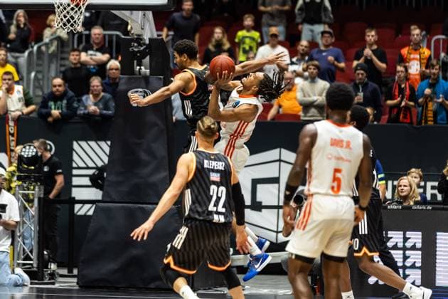 GER, BKT EuroCup, Season 2025 2026, Niners Chemnitz Ratiopharm Ulm 29 10 2025, Fair, Chemnitz, GER, BKT EuroCup, Season 2025 2026, Niners Chemnitz Ratiopharm Ulm Kevin Yebo Niners Chemnitz, 0 Photo Alexander Trienitz Chemnitz Fair Saxony Germany