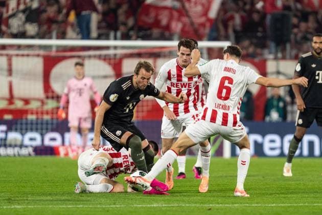 GER, DFB Pokal 2 Runde, 1 FC Köln vs FC Bayern München Muenchen 29 10 2025, RheinEnergieSTADION, Köln, GER, DFB Pokal 2 Runde, 1 FC Köln vs FC Bayern München Muenchen im Bild Zweikampf zwischen Harry Kane FC Bayern München Muenchen, 9 Eric Martel 1 FC Köln Koeln, 6 Kristoffer Lund 1 FC Köln Koeln, 32 nordphotoxGmbHxx xChristianxSchulze nph000300