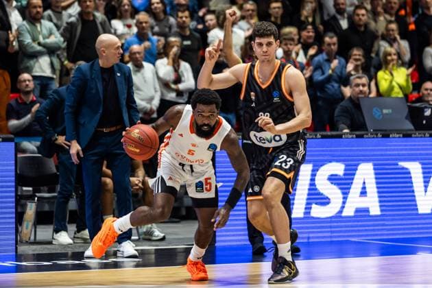 GER, BKT EuroCup, Season 2025 2026, Niners Chemnitz Ratiopharm Ulm 29 10 2025, Fair, Chemnitz, GER, BKT EuroCup, Season 2025 2026, Niners Chemnitz Ratiopharm Ulm Corey Davis Jr Niners Chemnitz, 5 Photo Alexander Trienitz Chemnitz Fair Saxony Germany