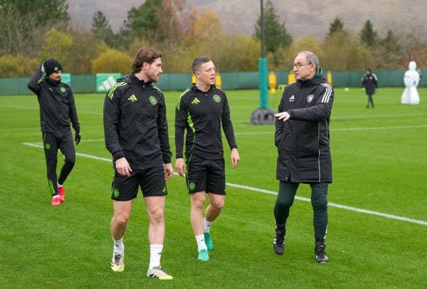 Celtic Interim Manager Martin O Neill with Celtic captain Callum McGregor & Anthony Ralston of Celtic (left). Celtic Team Training, William Hill Scottish Premiership, Football, Lennoxtown Training Ground, East Dunbartonshire, Scotland, UK - 31 Oct 2025Glasgow Celtic Park United Kingdom EDITORIAL USE ONLY No use with unauthorised audio, video, data, fixture lists, club league logos or live services. Online in-match use limited to 120 images, no video emulation. No use in betting, games or single club league player publications. Copyright: xStuartxWallace Shutterstockx 15634047l