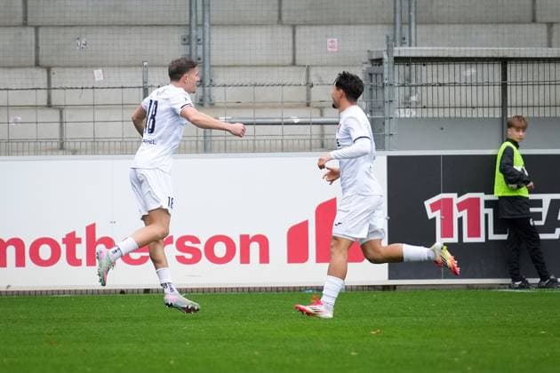 Germany, Football, Regionalliga Südwest, Season 2025 2026, Matchday 15 SC Freiburg II vs TSV Steinbach Haiger Dreisamstadion Freiburg Leon Wirtz TSV Steinbach Haiger, 18 Goal, Goal celebration, Emotions, Goal kick, Joy, Cheering, Freiburg Dreisamstadion Baden Württemberg Germany Copyright: xFINLEYxMÖRCHx
