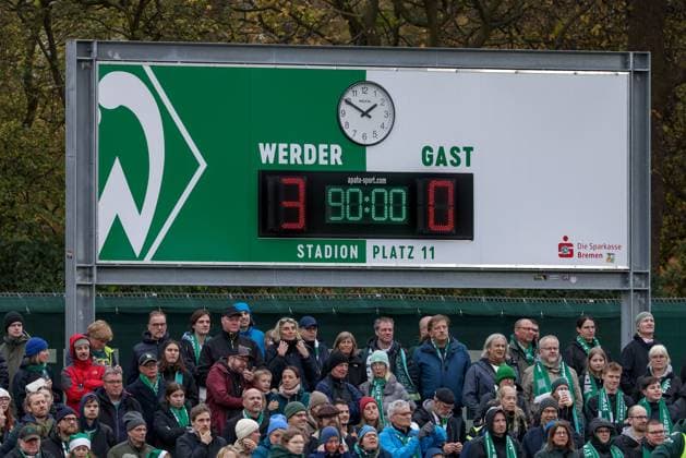 The scoreboard displays the score from 3 0, result, intermediate result, final result, final score, goals, video wall, video wall, display, THE DFB REGULATIONS PROHIBIT ANY USE OF PHOTOGRAPHS AS IMAGE SEQUENCES AND OR QUASI VIDEO , 01 11 2025, Bremen Germany , Football, Google Pixel Womens Bundesliga, SV Werder Bremen 1 FC Union Berlin xobx