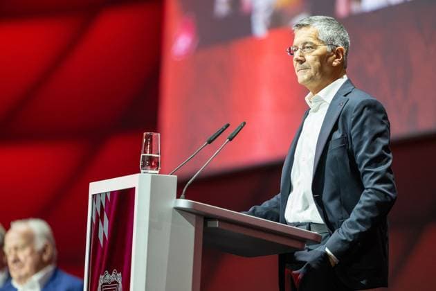 Herbert Hainer FC Bayern Muenchen, President , GER, FC Bayern Muenchen, Football, Bundesliga, Annual General Meeting FC Bayern Muenchen eV 2025, 02 11 2025, DFL DFB REGULATIONS PROHIBIT ANY USE OF PHOTOGRAPHS AS IMAGE SEQUENCES AND OR QUASI VIDEO, GER, FC Bayern Muenchen, Football, Bundesliga, Annual General Meeting FC Bayern Muenchen eV 2025, 02 11 2025 Muenchen Copyright: xEibner-Pressefotox EP_EER