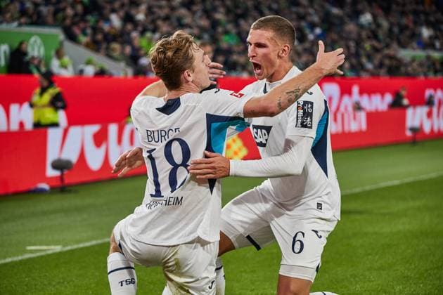 Wouter Burger TSG 1899 Hoffenheim 18 Grischa Proemel TSG 1899 Hoffenheim 6 Goal celebration VfL Wolfsburg vs TSG 1899 Hoffenheim, Football, 1 Bundesliga, Matchday 9, Season 2025 2026, 02 11 2025 VfL Wolfsburg vs TSG 1899 Hoffenheim, Football, 1 Bundesliga, Matchday 9, Season 2025 2026, 02 11 2025 Wolfsburg Copyright: xEibner-Pressefoto Jan-FredericxHx EP_JHG
