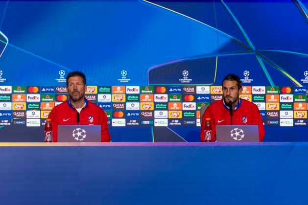 November 3, 2025, Madrid, Madrid, Spain: DIEGO PABLO SIMEONE, head coach of ATLETICO DE MADRID and KOKE of ATLETICO DE MADRID speaking during the press conference, PK, Pressekonferenz prior to the Champions League match, group stage match 4, ATLETICO DE MADRID - UNION SG. November 3, 2025, Riyadh Air Metropolitan Stadium, Madrid, Spain. Madrid Spain - ZUMAc312 20251103_zsp_c312_001 Copyright: xOscarxManuelxSanchezx