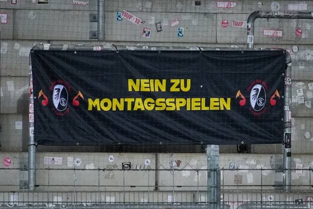 Football, Google Pixel Womens Bundesliga, Matchday 8, 2025 2026, SC Freiburg vs RB Leipzig, 03 11 2025, Dreisamstadion, Freiburg, Banner, Poster, No to Monday matches, Freiburg Dreisamstadion Baden Württemberg Germany Copyright: xFINLEYxMÖRCHx