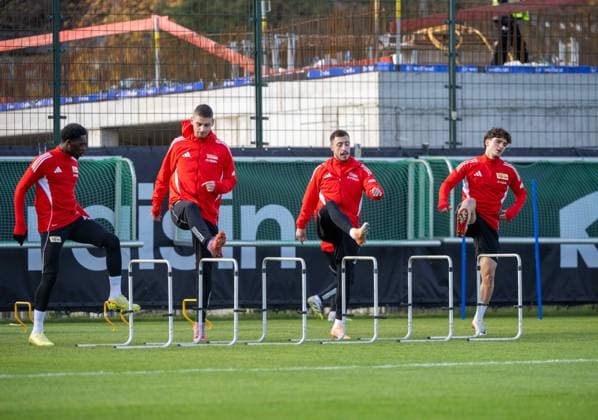 Soccer, Men, Season 2025 2026, 1 Bundesliga, 1 FC Union Berlin, Training, f l Derrick Köhn 1 FC Union Berlin , Andrej Ilic 1 FC Union Berlin , Josip Juranovic 1 FC Union Berlin , David Preu 1 FC Union Berlin , 04 11 2025, Copyright: xMatthiasxKochx
