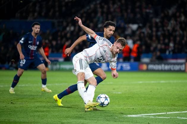 Joshua Kimmich FC Bayern Muenchen, 06 on the ball misses the goal chance, GER, Paris Saint Germain vs FC Bayern Muenchen, Football, UEFA Champions League, League stage, Matchday 4, 2025 2026 season, 04 11 2025 GER, Paris Saint Germain vs FC Bayern Muenchen, Football, UEFA Champions League, League stage, Matchday 4, 2025 2026 season, 04 11 2025 Paris Copyright: xEibner-Pressefoto Memmlerx EP_MMR