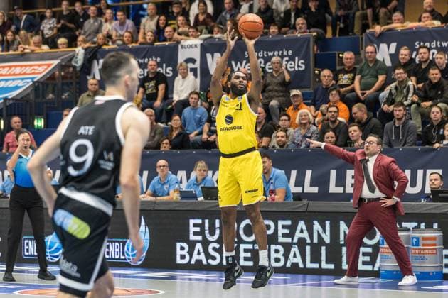 GER, European North Basketball League, ENBL, 2025 2026, Syntainics MBC Valmiera Glass VIA 05 11 2025, Stadthalle, Weißenfels, GER, European North Basketball League, ENBL, 2025 2026, Syntainics MBC Valmiera Glass VIA RJ Gunn Syntainics MBC, 21 Â Photo Alexander Trienitz Weißenfels Stadthalle Sachsen Anhalt Germany