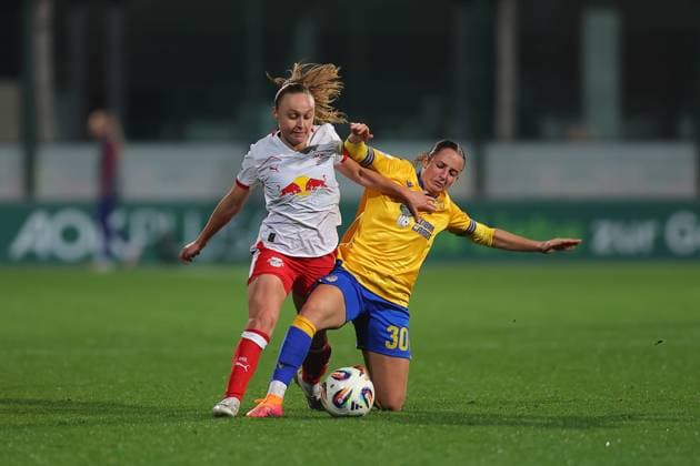 RB Leipzig Jena 1 Bundesliga Women Leipzig, Training Center at Cottaweg, 06 11 2025, Football, Women, Season 2025 2026, Women Bundesliga, 9 Matchday , RB Leipzig FC Carl Zeiss Jena , In the picture from l Lou Ann Joly 6, RB Leipzig and ,