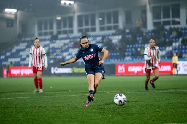 Marie Steiner TSG Hoffenheim, 19 scores the goal for 2 1 from the penalty spot, GER, TSG 1899 Hoffenheim vs SC Freiburg, Football Google Pixel Frauen Bundesliga, 9 Spieltag, Saison 2025 2026, 06 11 2025 DFB regulations prohibit any use of photographs as image sequences and or quasi video GER, TSG 1899 Hoffenheim vs SC Freiburg, Football Google Pixel Frauen Bundesliga, 9 Spieltag, Saison 2025 2026, 06 11 2025 Hoffenheim Copyright: xEibner-Pressefoto Memmlerx EP_MMR