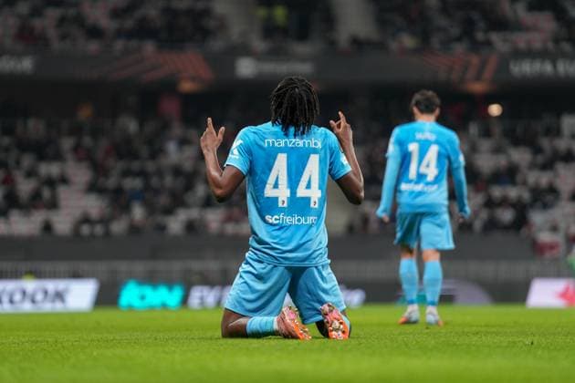 Johan Manzambi SC Freiburg, 44 Goal celebration, Emotions, Goal shot, Goal, Goal, Goal, France, Football, UEFA Europa League, Matchday 4, League phase, 2025 2026, OGC Nice vs SC Freiburg, 06 11 2025, Allianz Riviera, Nice, France Nice Allianz Riviera Provence Alpes Côte d Azur, Cô France Copyright: xArnexAmbergx
