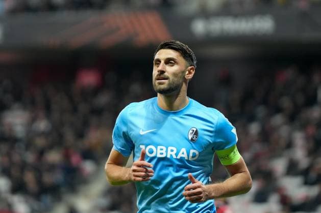 Vincenzo Grifo SC Freiburg, 32 , France, Football, UEFA Europa League, Matchday 4, League phase, 2025 2026, OGC Nice vs SC Freiburg, 06 11 2025, Allianz Riviera, Nice, France Nice Allianz Riviera Provence Alpes Côte d Azur, CÃ France Copyright: xArnexAmbergx