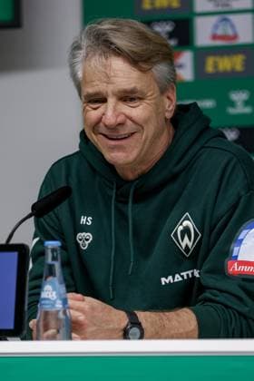 Horst Steffen coach, head coach, SV Werder Bremen during the press conference, portrait, close-up, single photo, single image, THE DFL GUIDELINES PROHIBIT ANY USE OF PHOTOGRAPHS AS IMAGE SEQUENCES AND OR QUASI VIDEO DFL REGULATIONS PROHIBIT ANY USE OF PHOTOGRAPHS AS IMAGE SEQUENCES AND OR QUASI VIDEO , 07 11 2025, Bremen Germany , Football, Bundesliga, SV Werder Bremen VfL Wolfsburg xobx