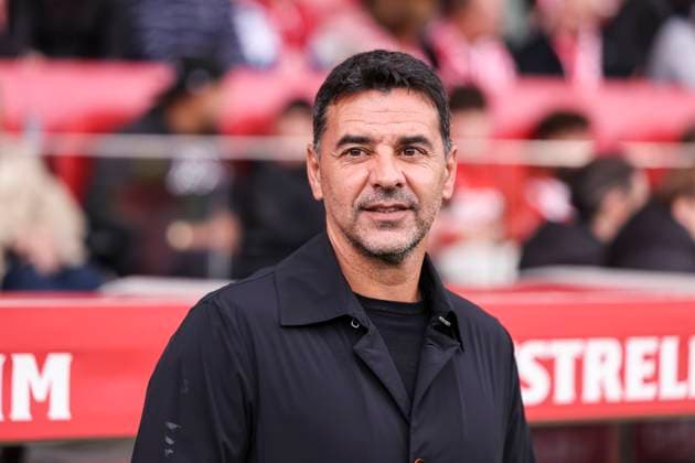 November 8, 2025, Girona, Girona, SPAIN: Michel, head coach of Girona FC, looks on during the Spanish league, La Liga EA Sports, football match played between Girona FC and Deportivo Alaves at Montilivi stadium on November 08, 2025 in Girona, Spain. Girona SPAIN - ZUMAa181 20251108_zaa_a181_090 Copyright: xJavierxBorregox