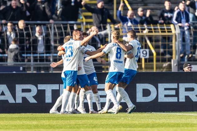 Football, Season 2025 2026, 3 Liga, Donaustadion Ulm, 14 Matchday, SSV Ulm 1846 Football FC Hansa Rostock, 08 11 2025 08 11 2025, Football, Season 2025 2026, 3 Liga, Donaustadion Ulm, 14 Matchday, SSV Ulm 1846 Football FC Hansa Rostock, Goal celebration joy after goal Goal shot to 0 2 by 9 Andreas Voglsammer FC Hansa Rostock Team Mannschaft FC Hansa Rostock Ulm Donaustadion Baden Württemberg Germany
