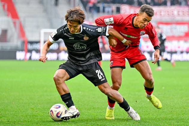 v li Kaito Mizuta Essen, 24 Marcel Costly FC Ingolstadt, 22 in duel, duel, tackle, dynamic, action, action, 08 11 2025, Ingolstadt Germany , Football, 3 Liga, FC Ingolstadt 04 Rot Weiss Essen, DFB DFL REGULATIONS PROHIBIT ANY USE OF PHOTOGRAPHS AS IMAGE SEQUENCES AND OR QUASI VIDEO xslx