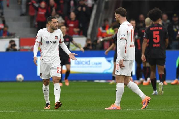 V l n r Arijon Ibrahimovic and Budu Zivzivadze both 1 FC Heidenheim at a loss after conceding an early goal GER, Bayer 04 Leverkusen vs 1 FC Heidenheim, Football, Bundesliga, Matchday 10, Season 2025 2026, 08 11 2025 DFL REGULATES PROHIBIT ANY USE OF PHOTOGRAPHS AS IMAGE SEQUENCES AND OR QUASI VIDEO GER, Bayer 04 Leverkusen vs 1 FC Heidenheim, Football, Bundesliga, Matchday 10, Season 2025 2026, 08 11 2025 Leverkusen Copyright: xEibner-Pressefoto ThomasxThienelx EP_TTL