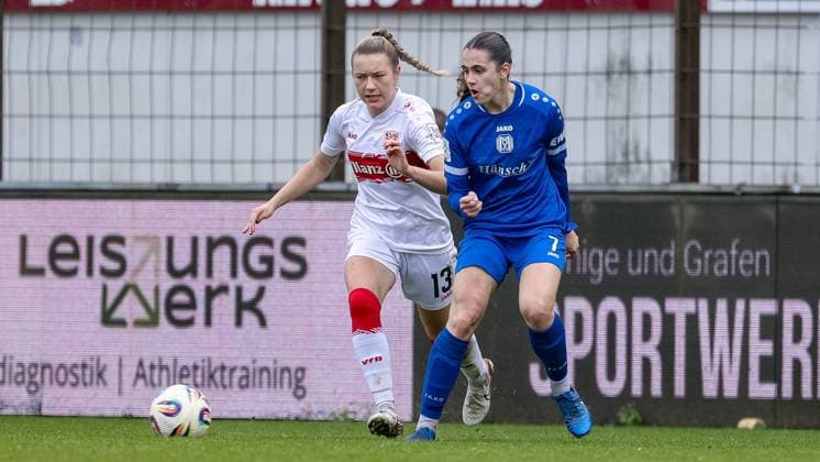 from left Leonie Kopp VfB Stuttgart, 13 and Marie Bleil SV Meppen, 7 in duel, duel, dynamics, action, action, game scene, THE DFB REGULATIONS PROHIBIT ANY USE OF PHOTOGRAPHS AS IMAGE SEQUENCES AND OR QUASI VIDEO , 09 11 2025, Meppen Germany , Football, 2 Womens Bundesliga, SV Meppen VfB Stuttgart xobx