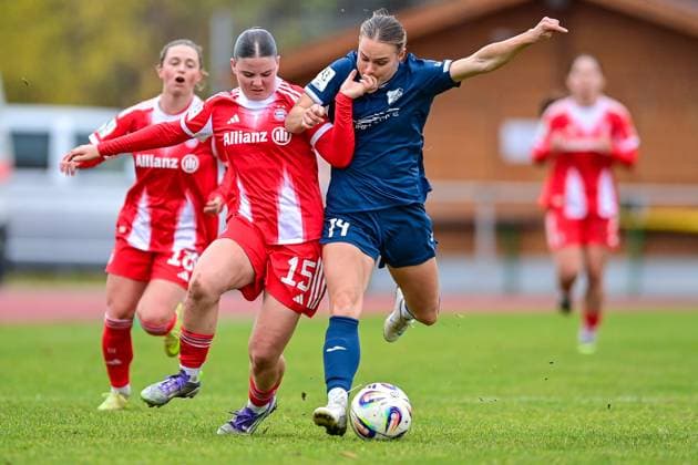 v li Laura Dafinger FCB, 15 Emily Yaple Sand, 14 in duel, duel, tackle, dynamic, action, action, 09 11 2025, Aschheim Germany , Soccer,2 Women Bundesliga, FC Bayern München II SC Sand, DFB DFL REGULATIONS PROHIBIT ANY USE OF PHOTOGRAPHS AS IMAGE SEQUENCES AND OR QUASI VIDEO xslx
