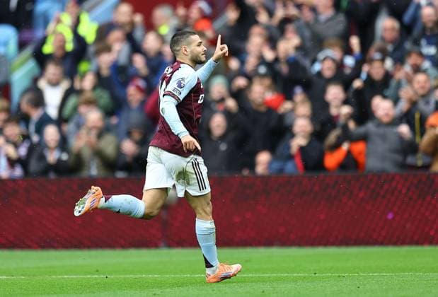 Emiliano Buendia of Aston Villa celebrates scoring the opening goal Aston Villa v AFC Bournemouth, Premier League, Football, Villa Park, Birmingham, UK - 09 Nov 2025Birmingham Villa Park United Kingdom EDITORIAL USE ONLY No use with unauthorised audio, video, data, fixture lists, club league logos or live services. Online in-match use limited to 120 images, no video emulation. No use in betting, games or single club league player publications. Copyright: xMichaelxZemanek Shutterstockx 15702250r